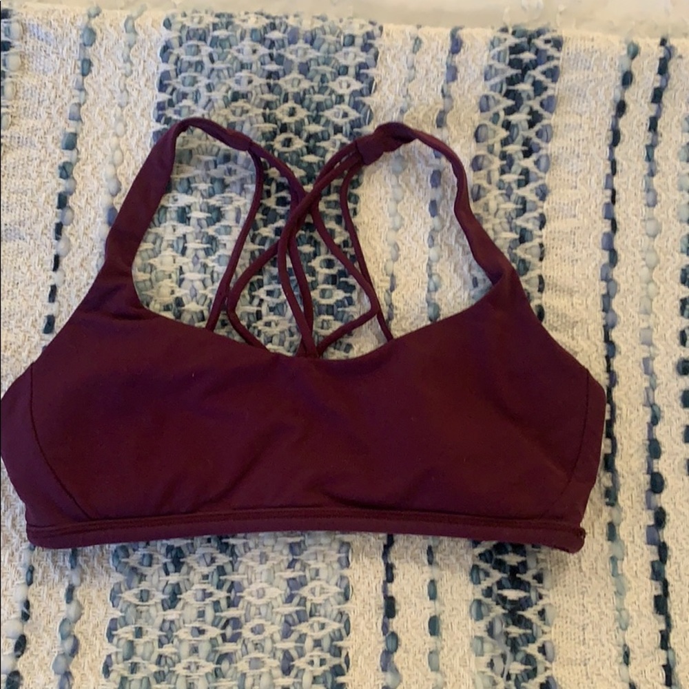 Lululemon sports bra